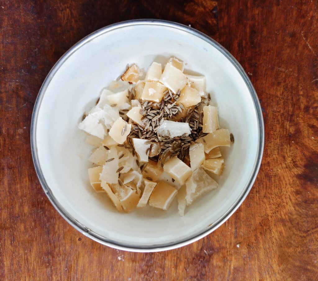 Coconut cumin seeds
